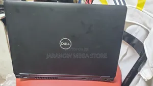 Laptop Dell Latitude 5490 16GB Intel Core i7 SSD 256GB