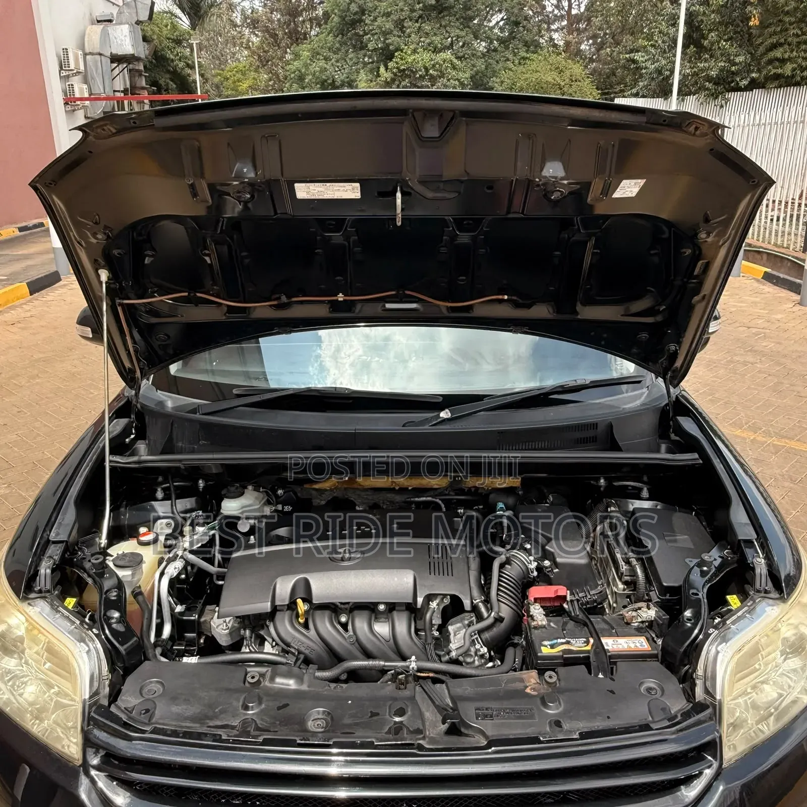 Toyota Corolla Rumion Hatchback 1.5 FWD 2015 Black