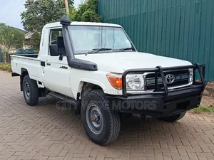 Toyota Land Cruiser 76 Series 2017 White