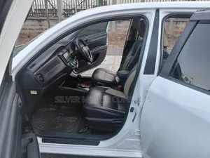 Toyota Axio 1.5 G 2WD 2017 White