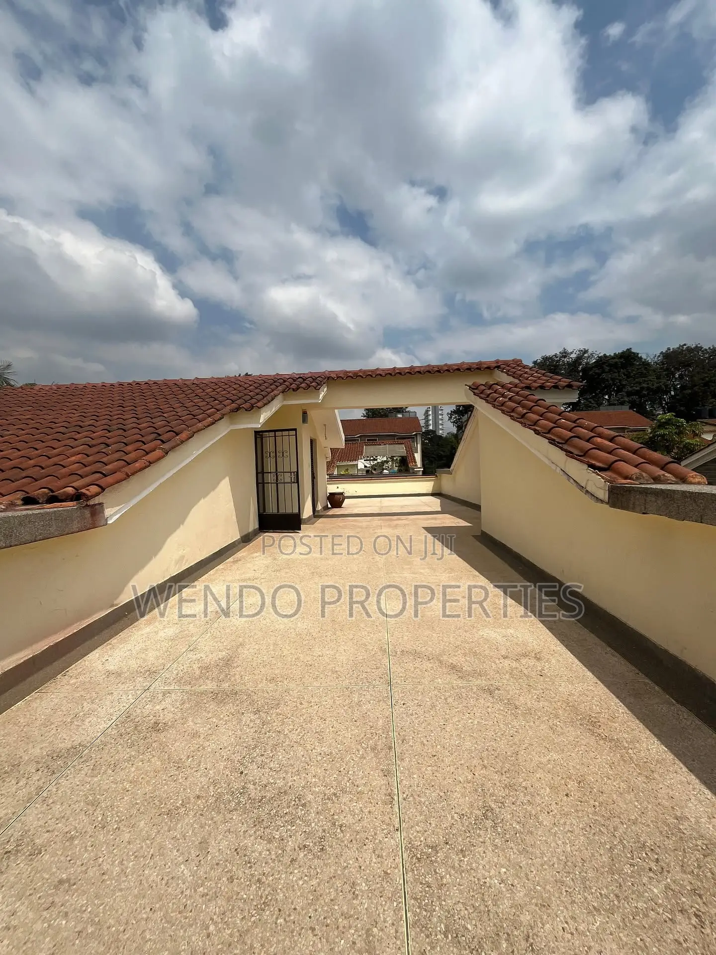 4bdrm Townhouse / Terrace in Raphta Road Area for rent