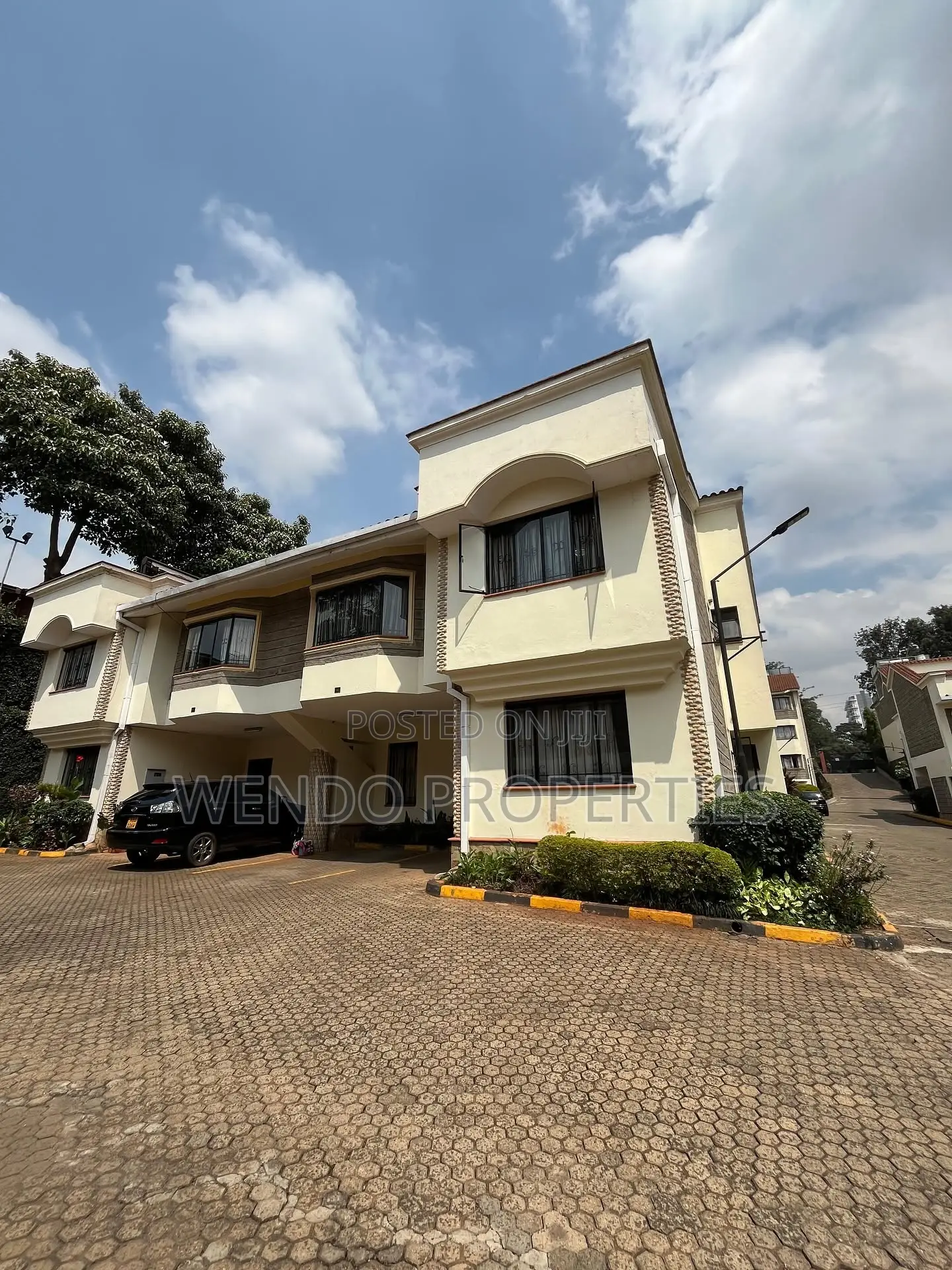 4bdrm Townhouse / Terrace in Raphta Road Area for rent