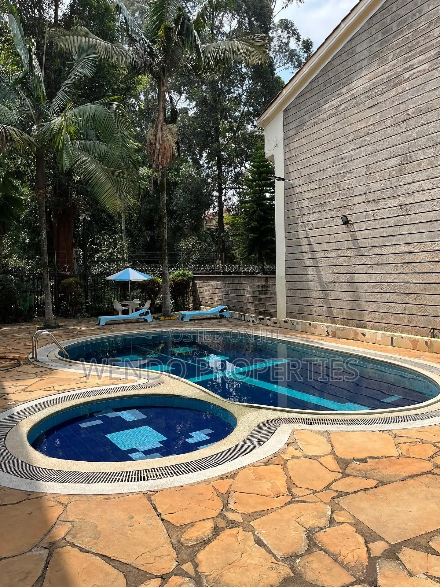 4bdrm Townhouse / Terrace in Raphta Road Area for rent