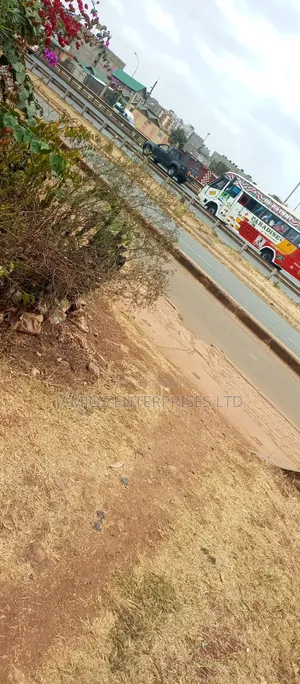 Plot Touching Thika Super Highway