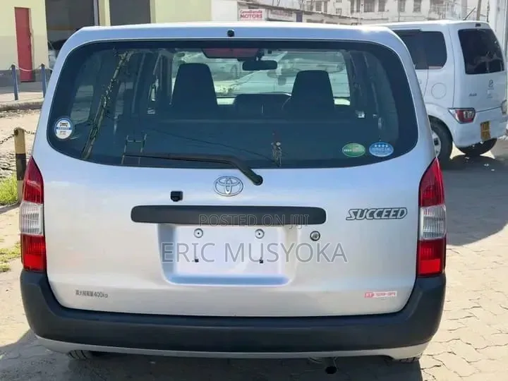 Toyota Probox 1.5 DX Comfort 2WD 2020 Silver