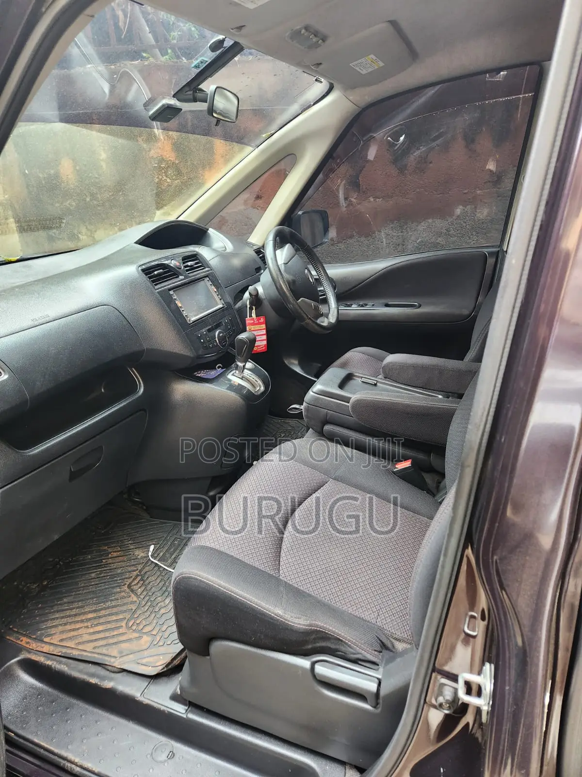 Nissan Serena 2011 Black
