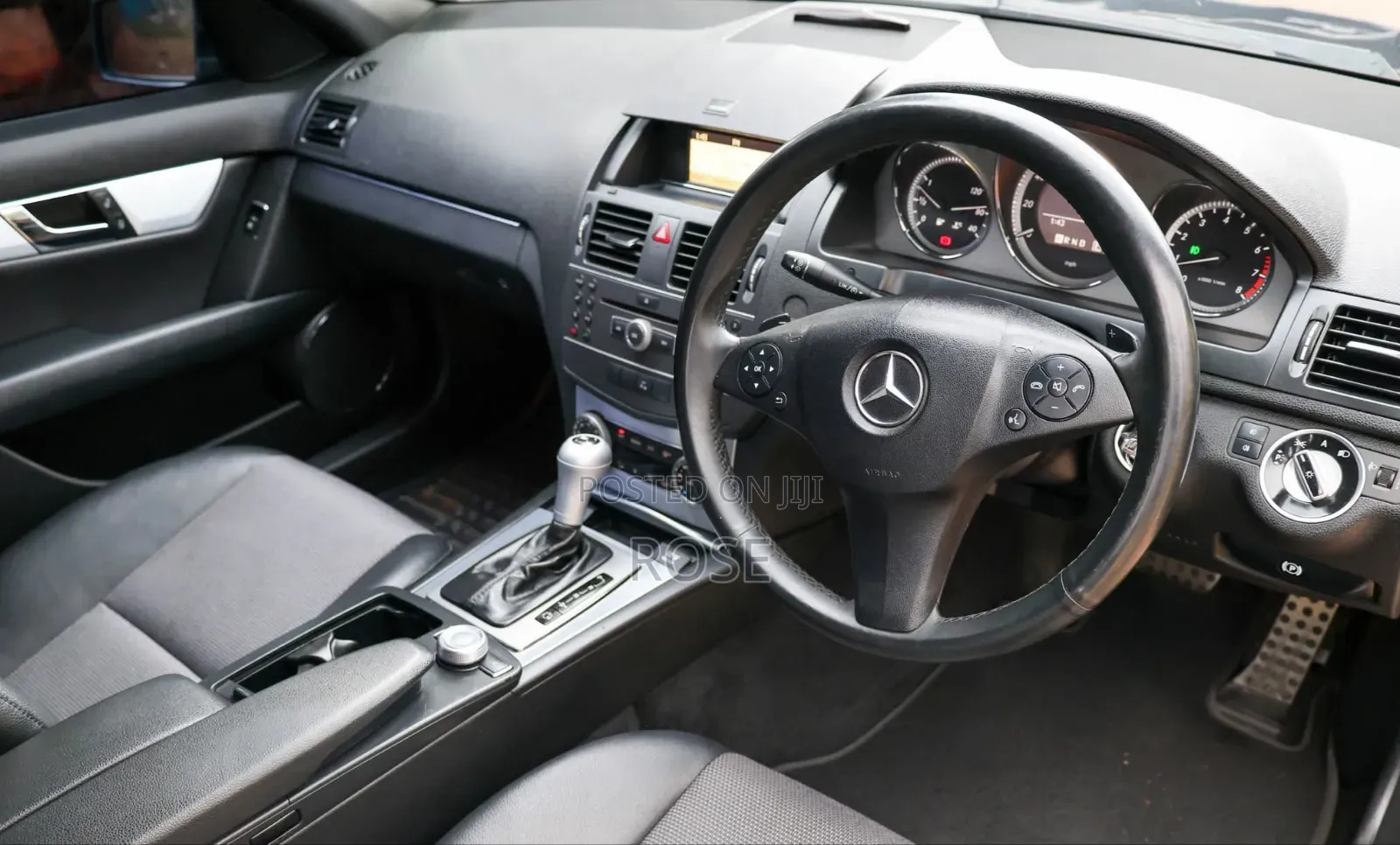 Mercedes-Benz C180 2012 Gray