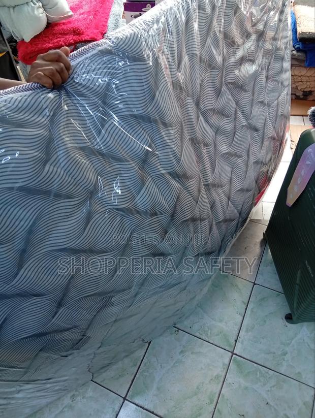 Latex Mattress Topper - thumbnail 2