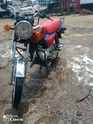 Bajaj Boxer 100 2022 Red