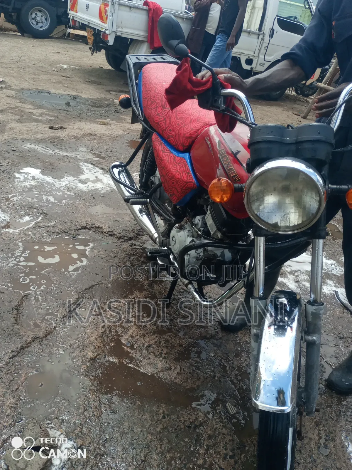 Bajaj Boxer 100 2022 Red