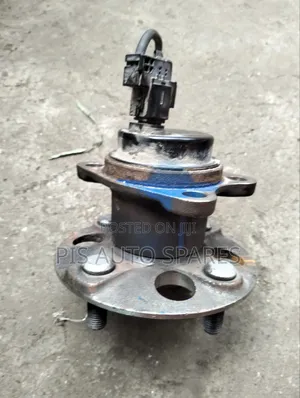 Toyota Fielder Hub