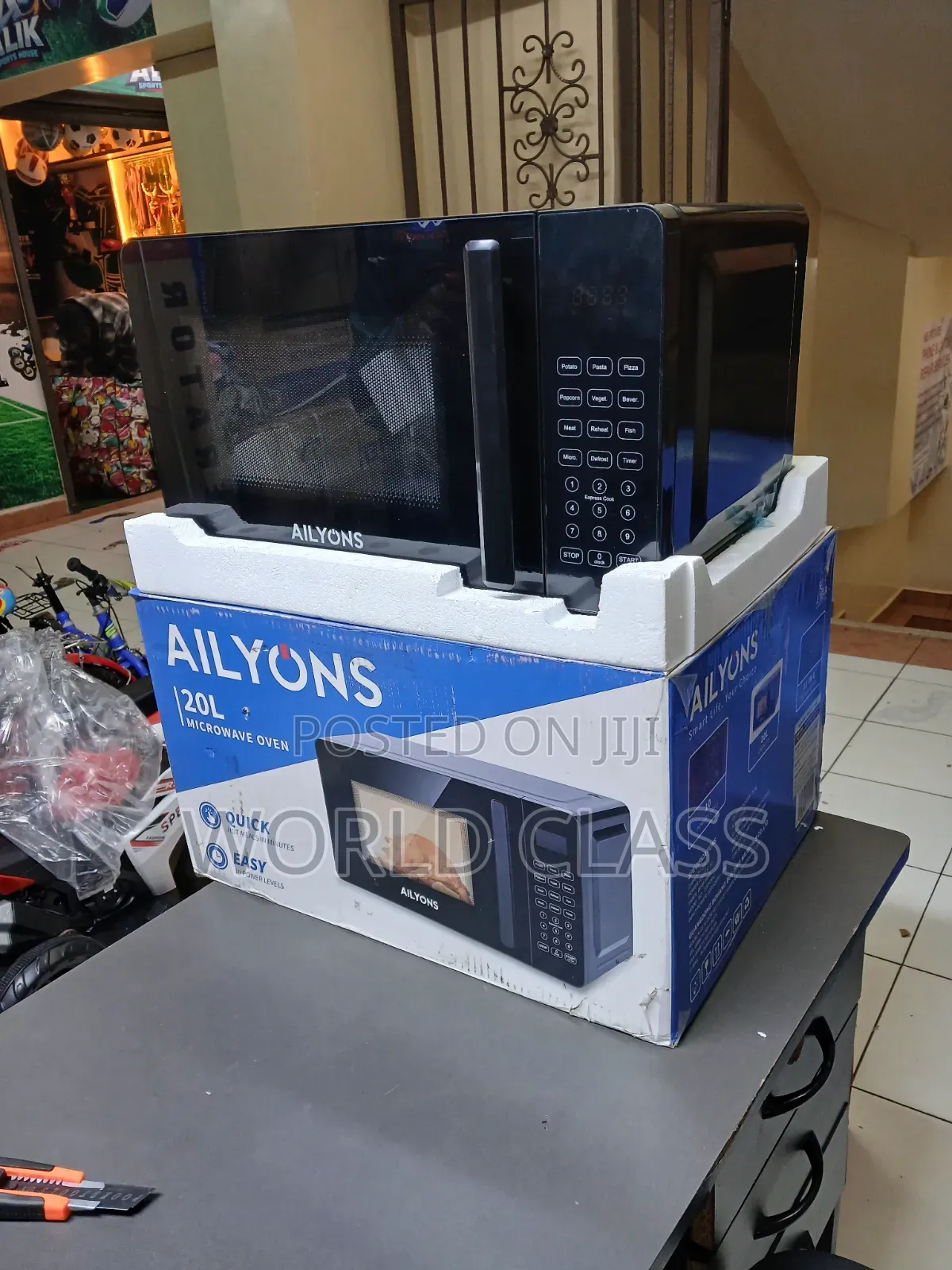 Ailyons 20L Digital Microwave Oven