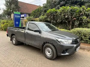 Toyota Hilux 2018 Gray