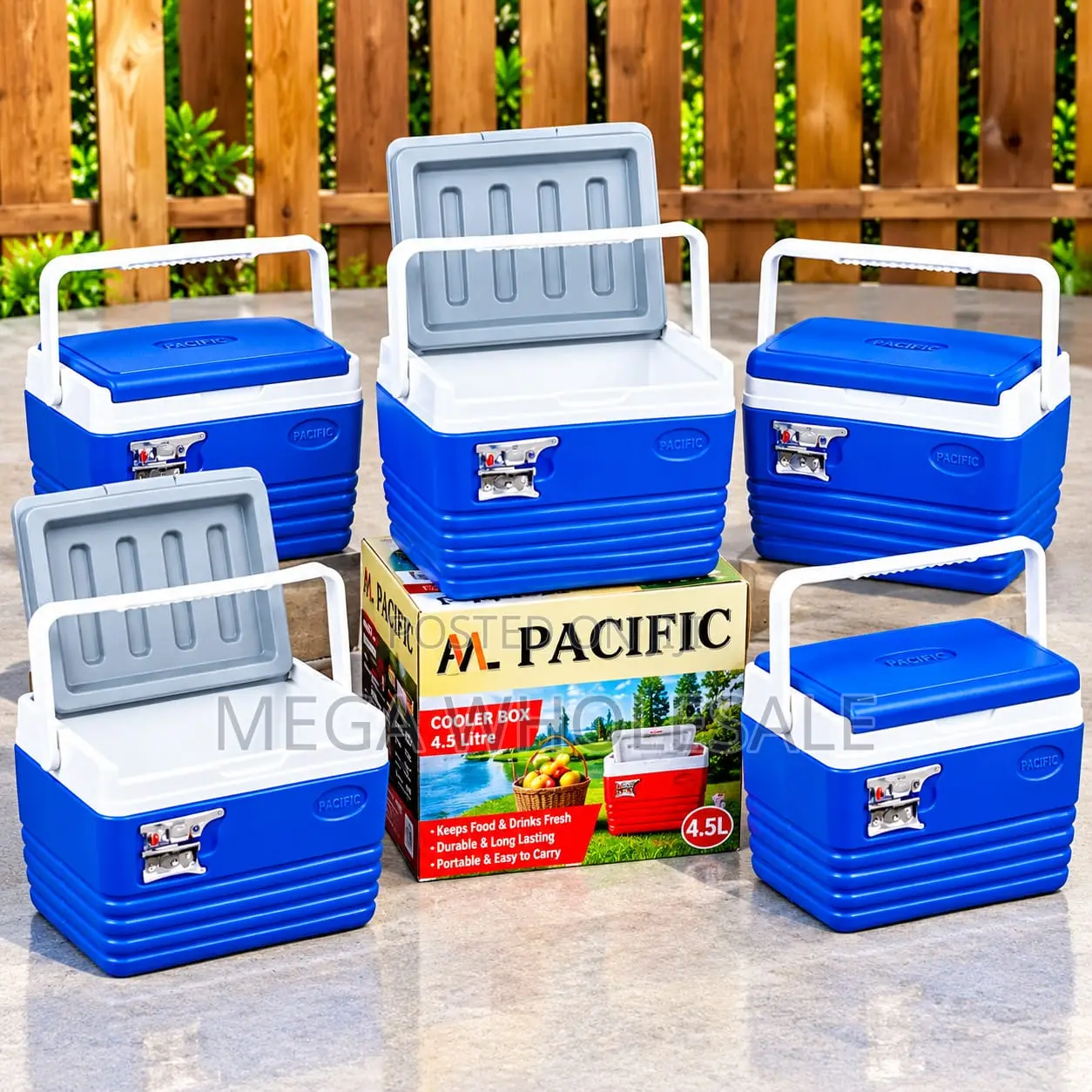 Durable Hard-Shell 4.5L Handheld Portable Cooler Box Ice Box