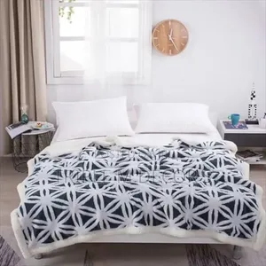 Super Soft 6x6 Fleece Woolen Bedspread