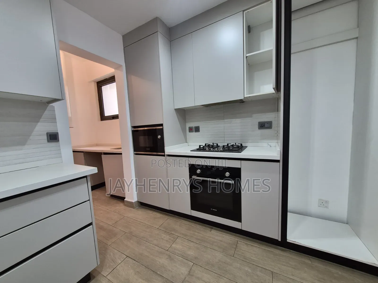 2bdrm Apartment in Riverside Square for rent