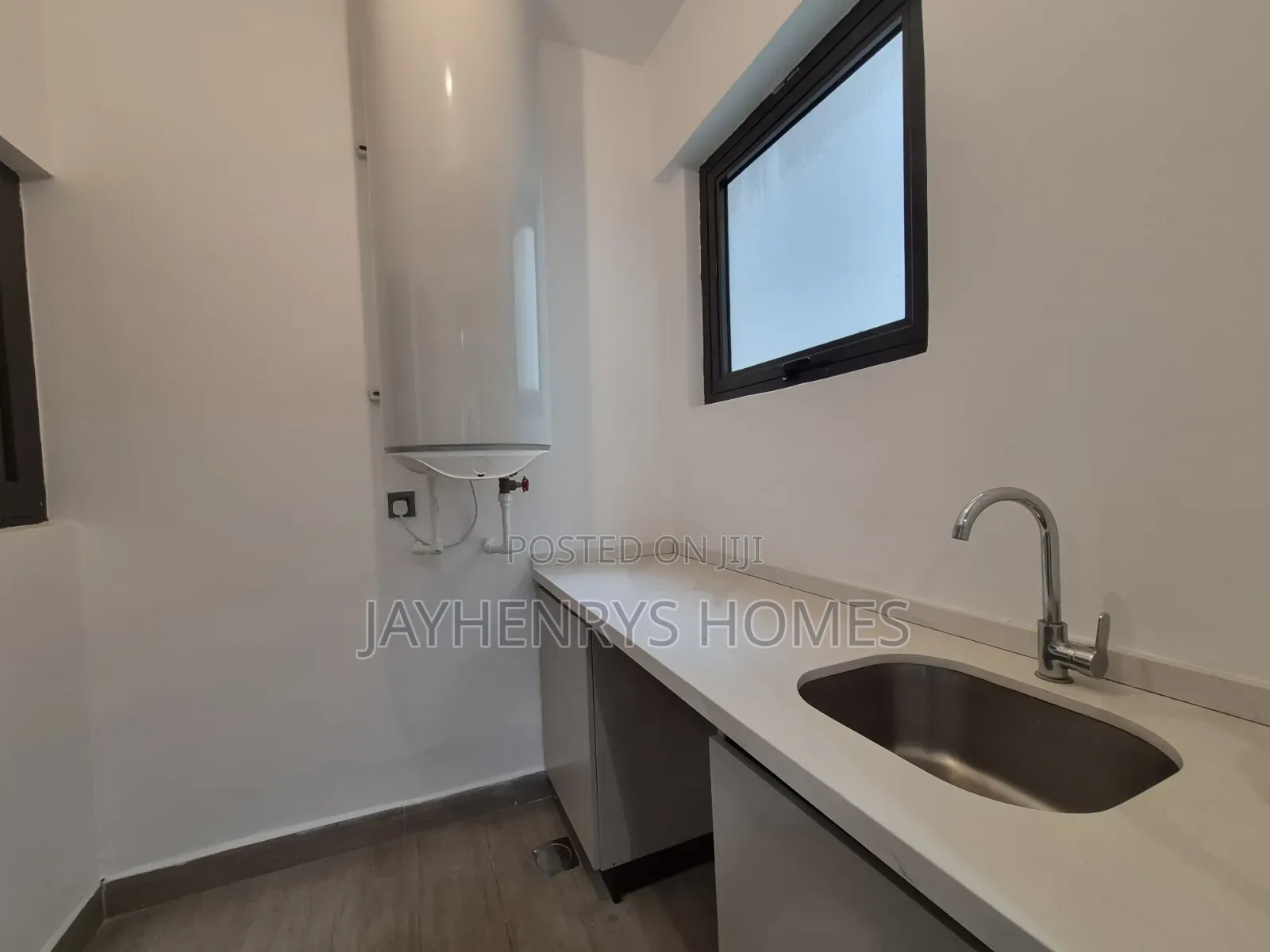 2bdrm Apartment in Riverside Square for rent