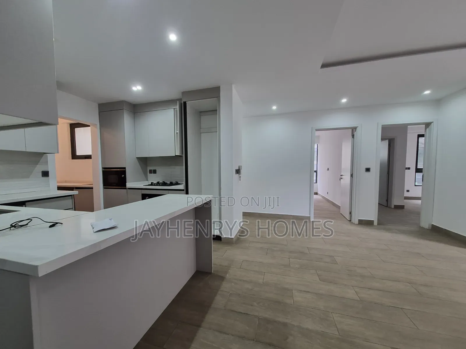 2bdrm Apartment in Riverside Square for rent