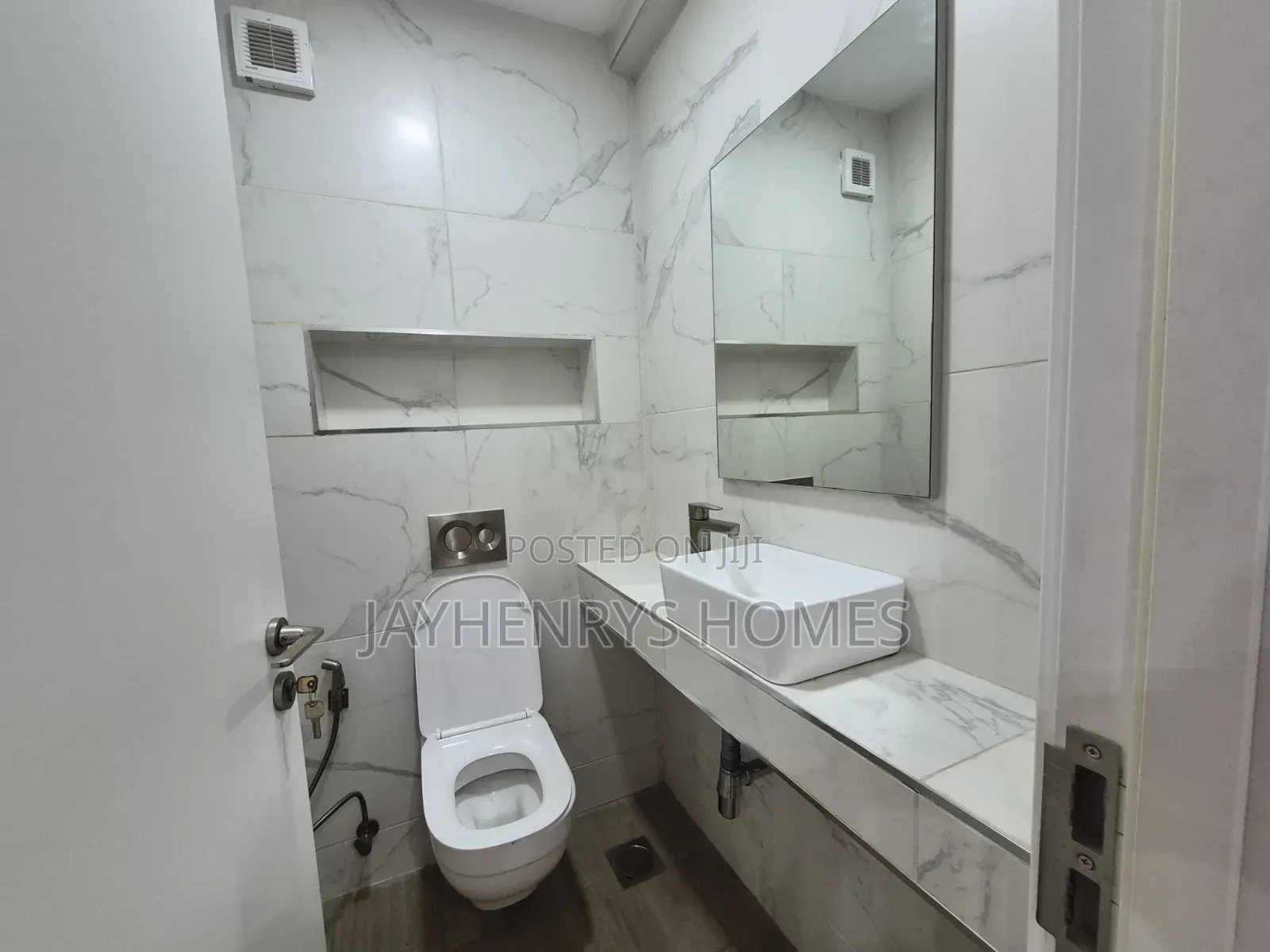 2bdrm Apartment in Riverside Square for rent