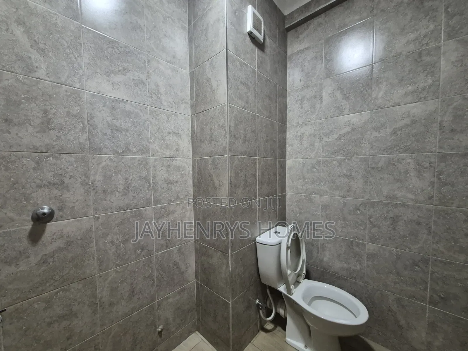 2bdrm Apartment in Riverside Square for rent
