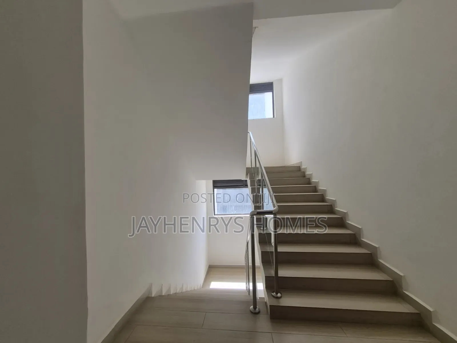 2bdrm Apartment in Riverside Square for rent