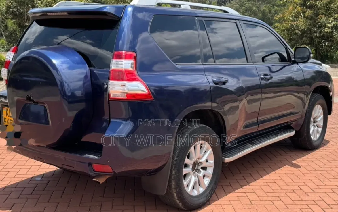 Toyota Land Cruiser Prado 2013 Blue