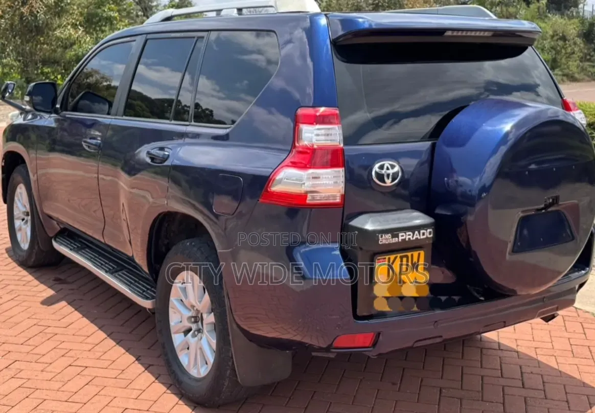 Toyota Land Cruiser Prado 2013 Blue