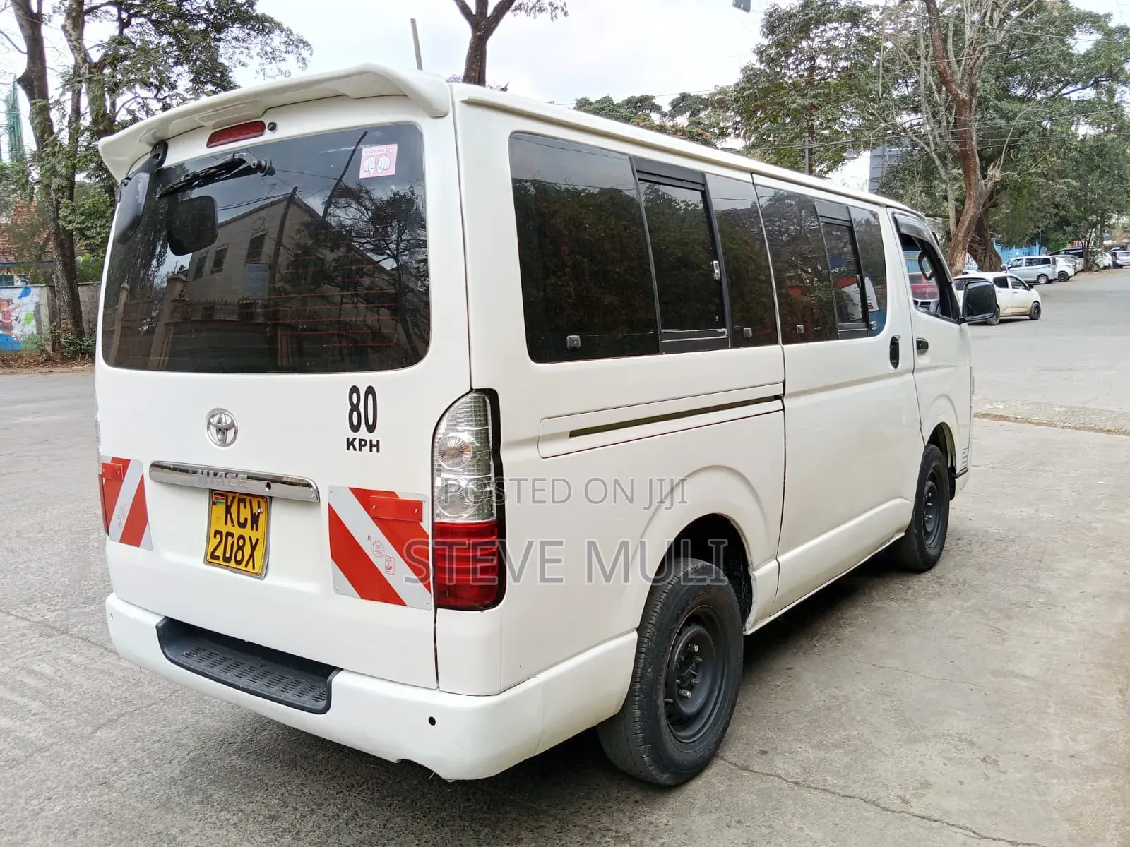 Toyota HiAce 2012 White