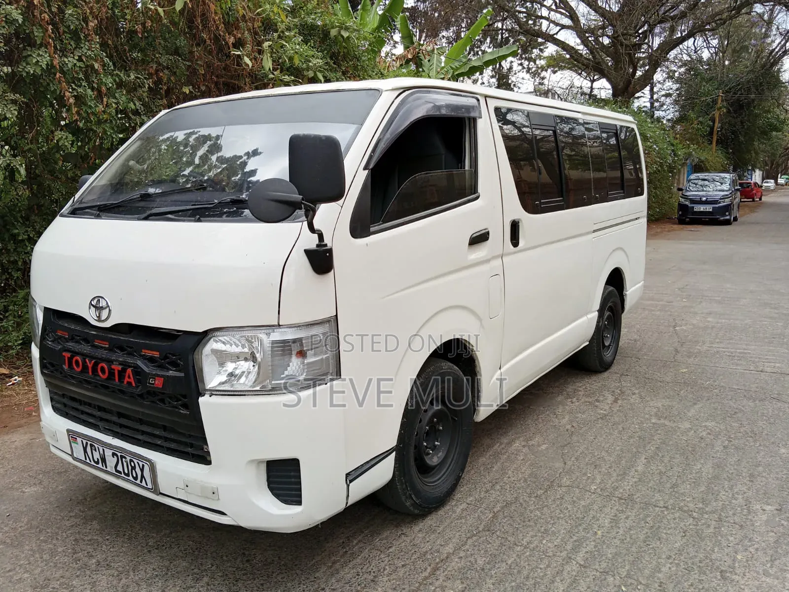 Toyota HiAce 2012 White