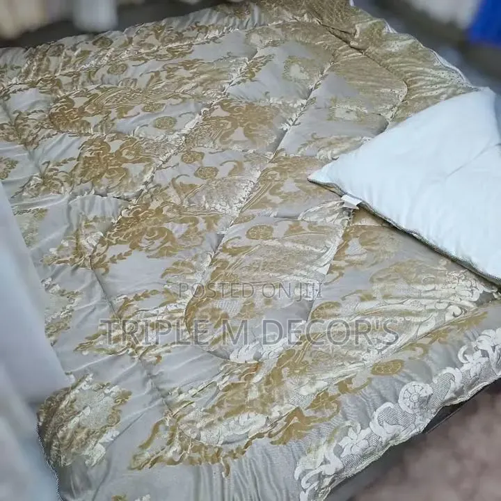 Modern Sophisticated 6x7 Silk Duvet Set for Home Decor