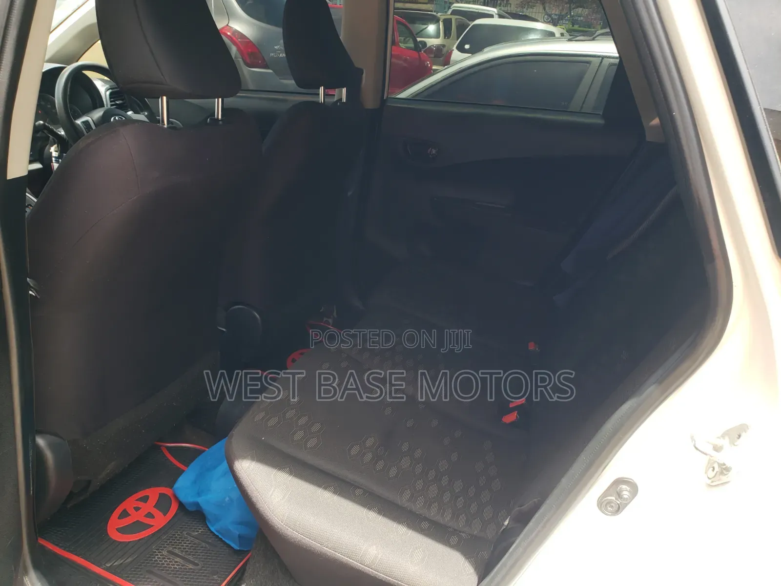 Toyota Ractis 2010 White
