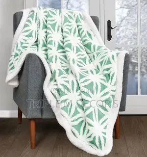 Soft Velvet Touch 6x6 Cozy Fleece Woolen Blanket