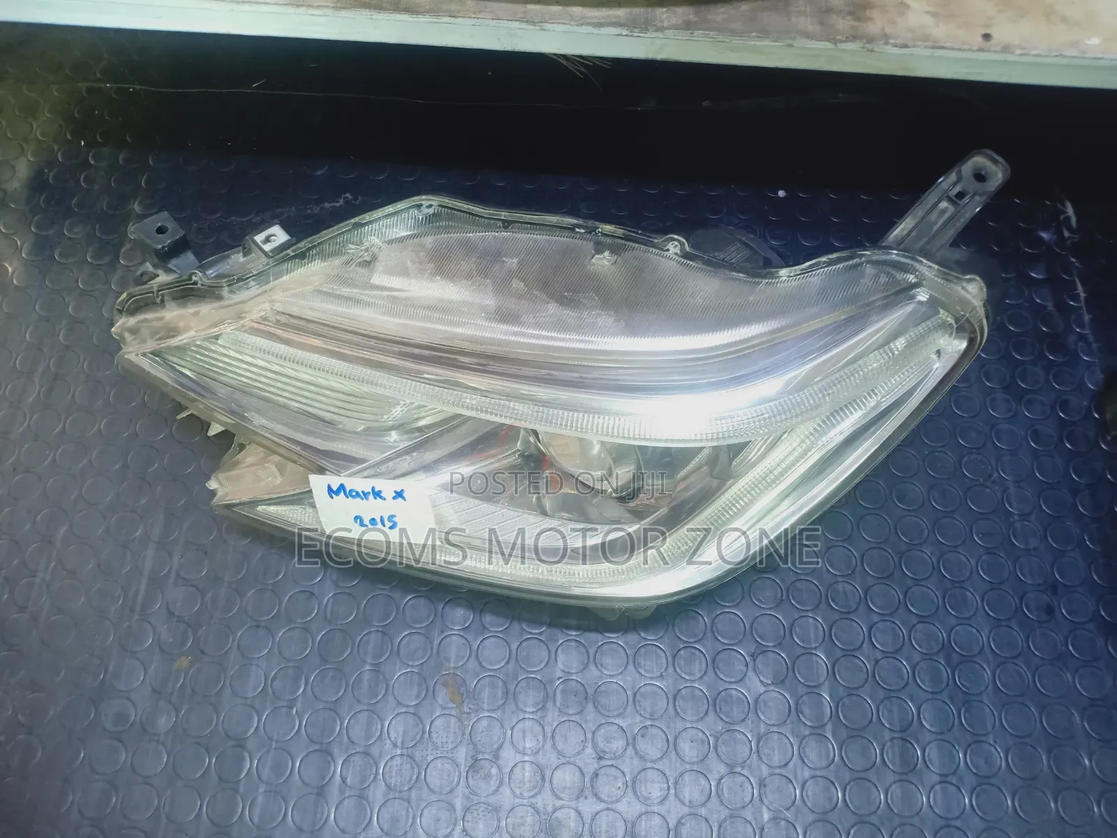Toyota Mark X 2015 Headlight