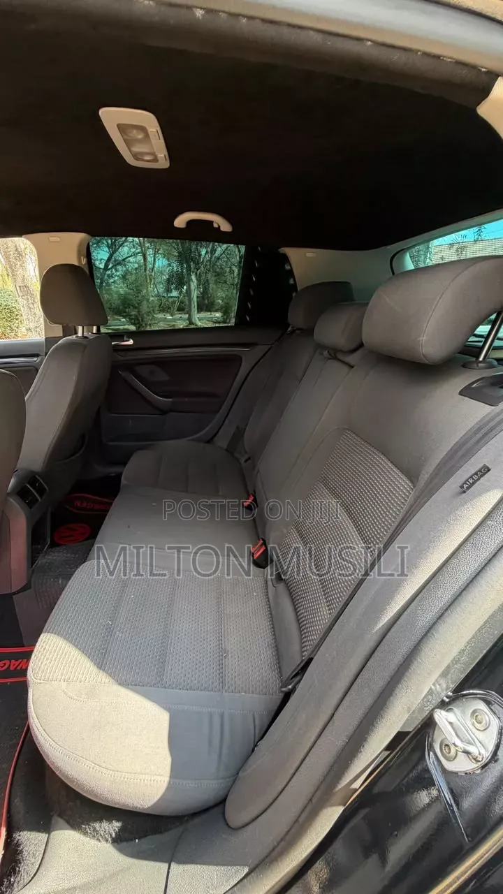 Volkswagen Golf 2009 Black