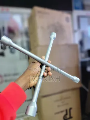Four Way Cross Apanner