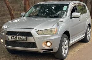 Mitsubishi RVR 2010