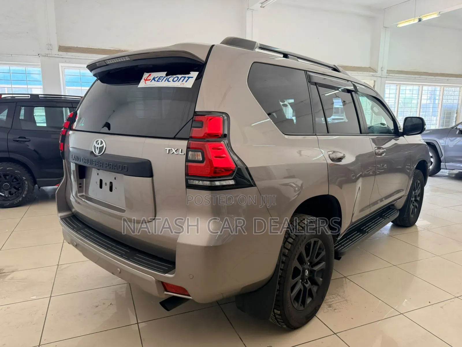 Toyota Land Cruiser Prado 2022 Gold