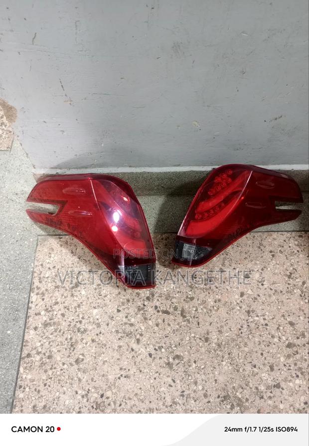 Toyota Alphard 2015-2018 Taillights Available - main view