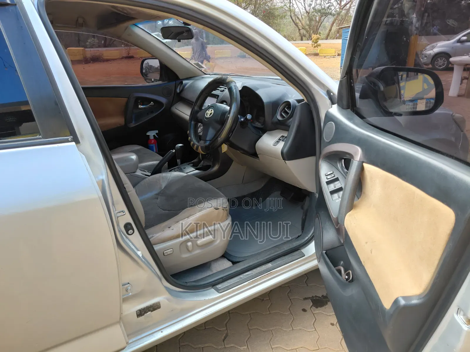Toyota Vanguard 2008 Silver