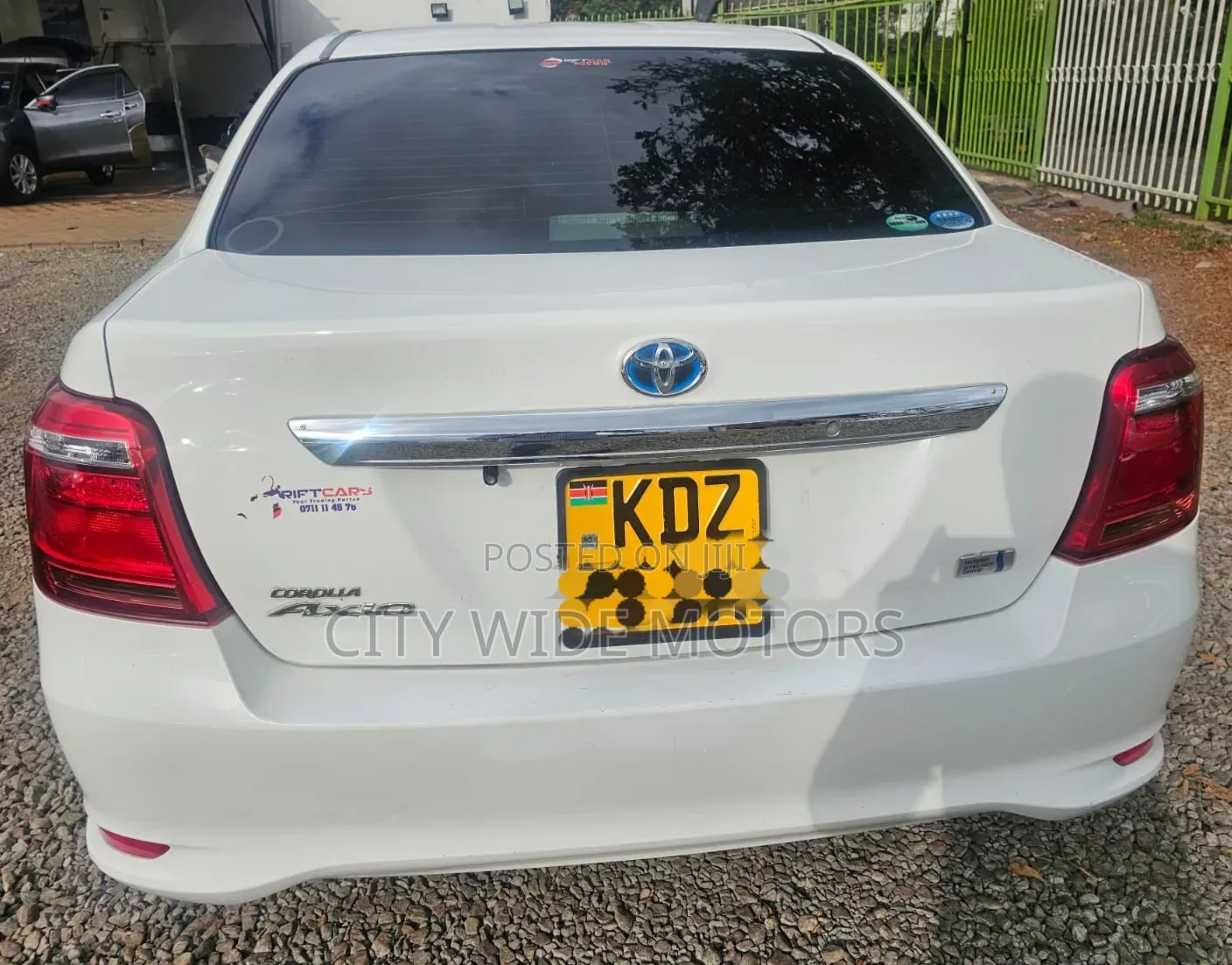 Toyota Axio 1.5 Hybrid 2WD 2019 White