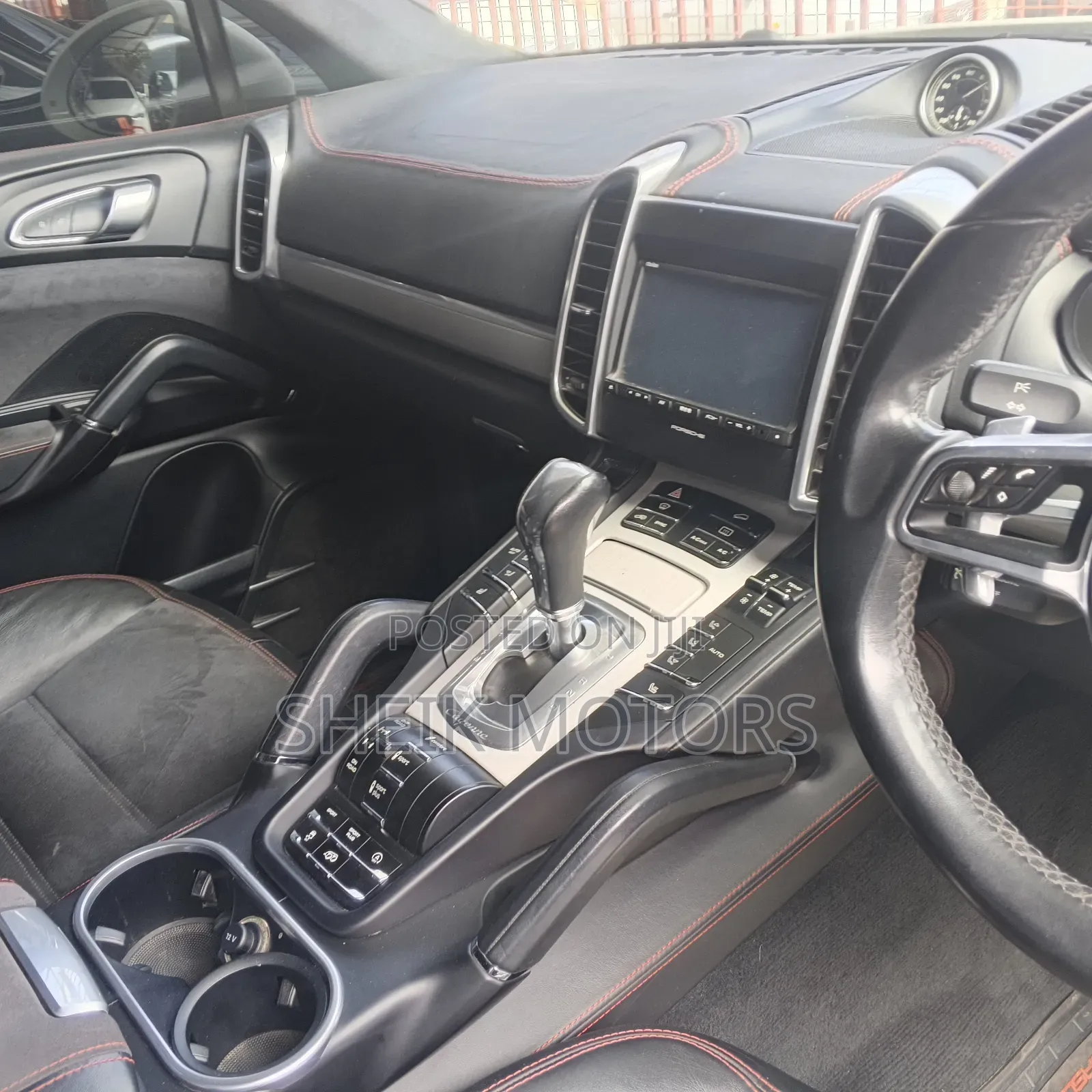 Porsche Cayenne 2017 White