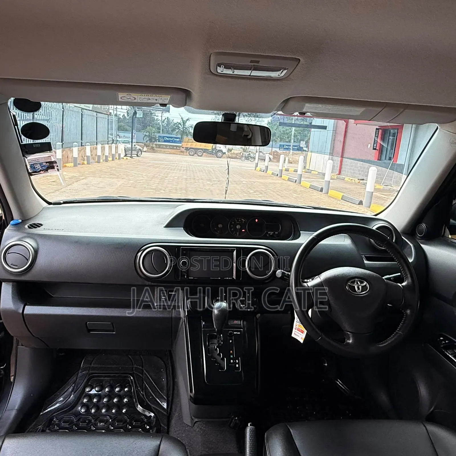 Toyota Rumion 1.5 FWD 2023 Black