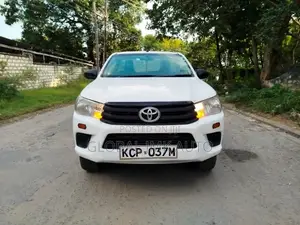 Toyota Hilux 2017 White