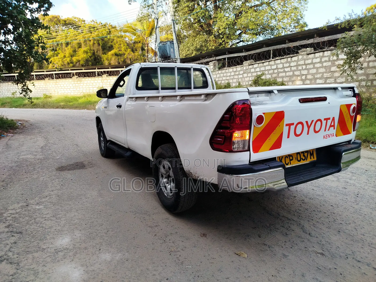 Toyota Hilux 2017 White