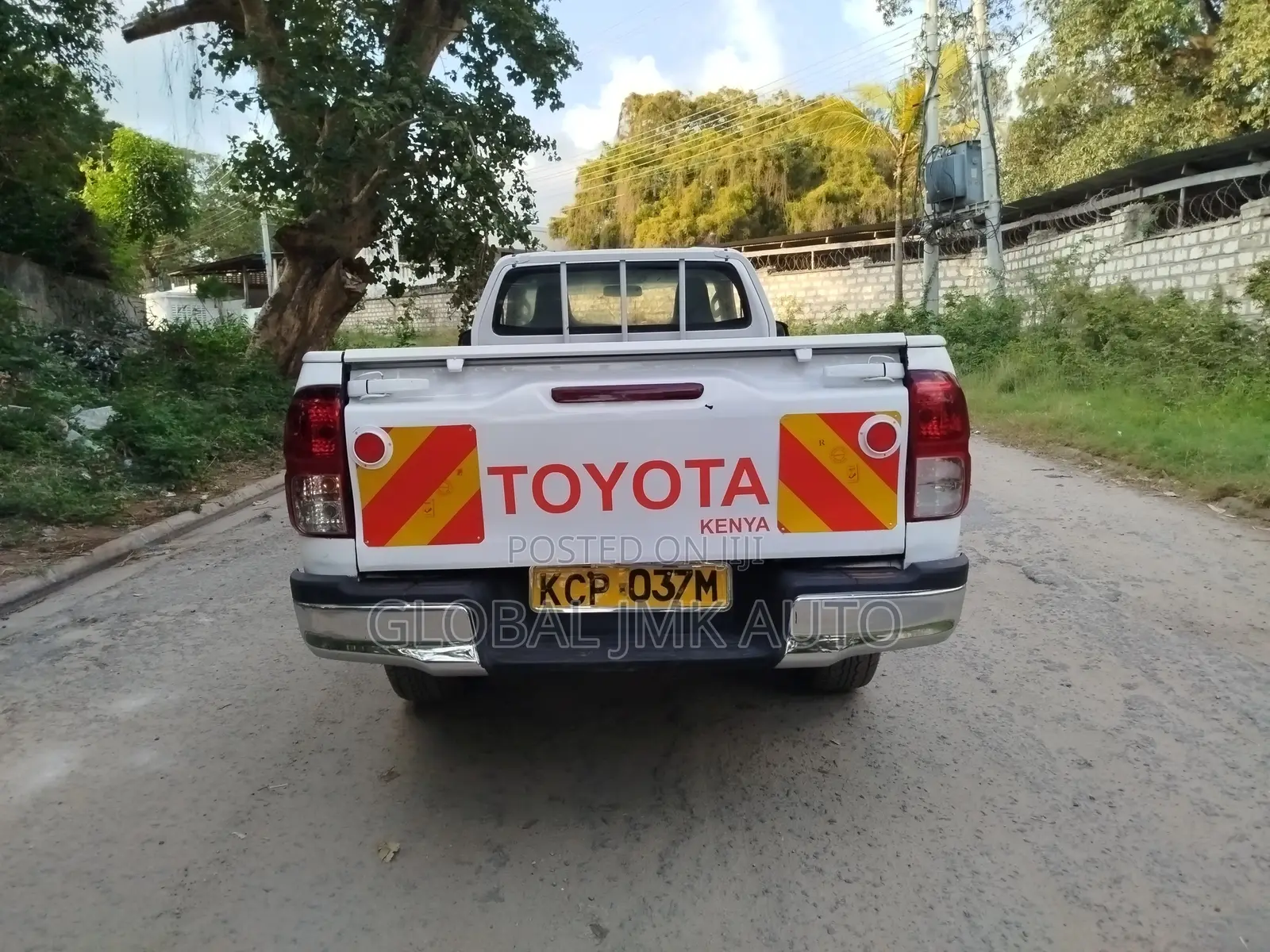 Toyota Hilux 2017 White
