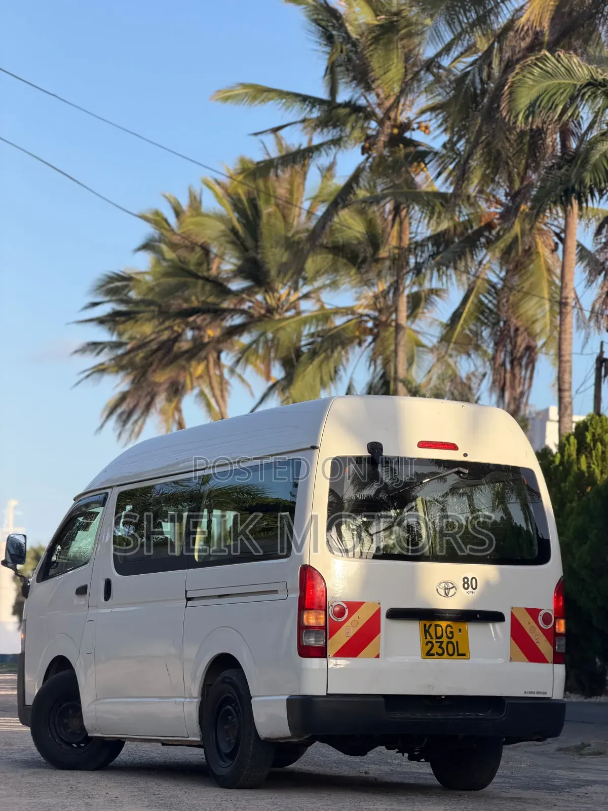 Toyota HiAce 2015 White