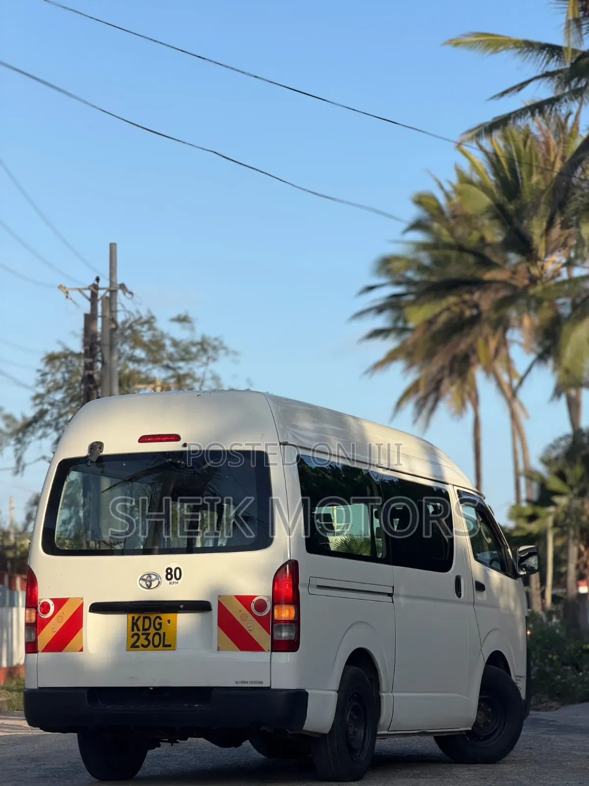 Toyota HiAce 2015 White