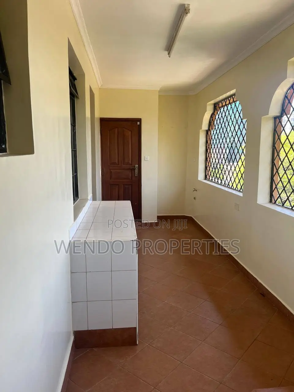 3bdrm Apartment in Raphta Road Area for rent