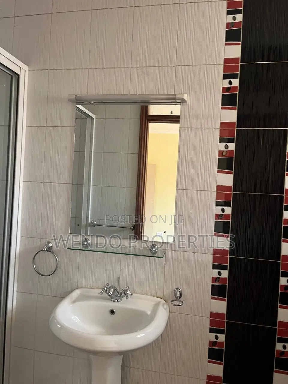 3bdrm Apartment in Raphta Road Area for rent