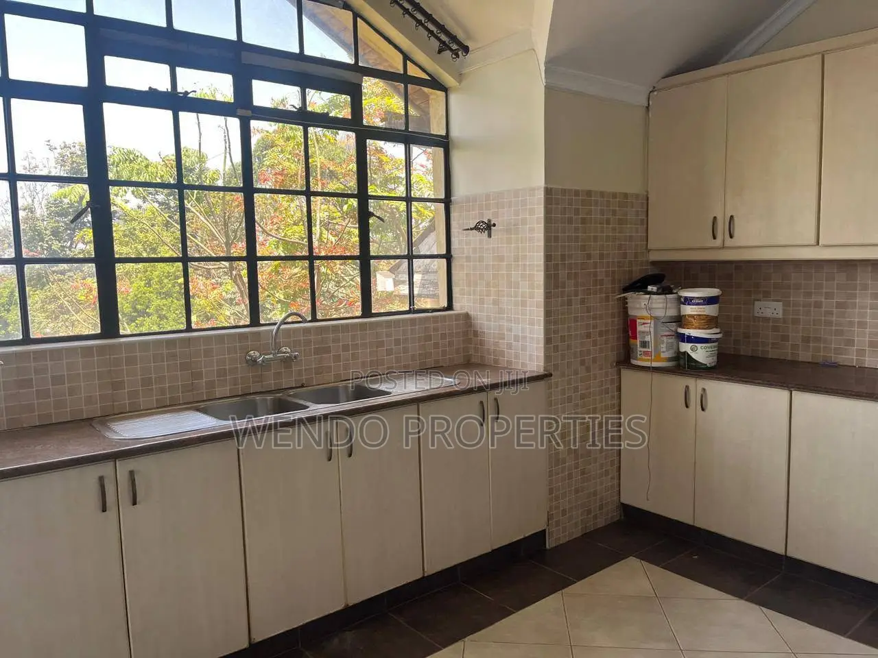 3bdrm Apartment in Raphta Road Area for rent